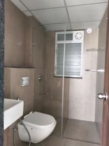 Common Bathroom One Image of 2220 Sq.ft 4 BHK Apartment / Flat for rent in Runwal The Central Park, Chinchwad Pune for Rs. 80000