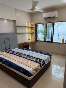 Bedroom Image of 750 Sq.ft 2 BHK Apartment / Flat for rent in Vile Parle West Mumbai for Rs. 90000
