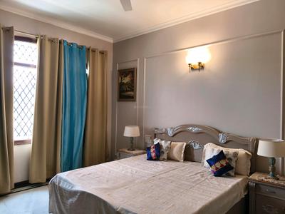 Bedroom Image of 3300 Sq.ft 4 BHK Builder Floor for rent in DLF Phase 3 Gurgaon for Rs. 150000