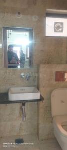 Bathroom Image of 1911 Sq.ft 3 BHK Apartment / Flat for rent in Gomti Nagar Extension Lucknow for Rs. 50000