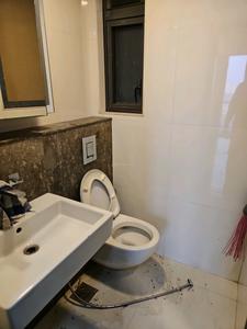 Common Bathroom Image of 820 Sq.ft 2 BHK Apartment / Flat for sale in Lodha Divino, Sion Mumbai for Rs. 42000000