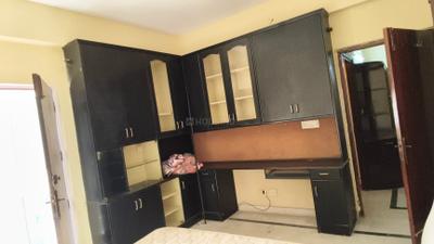 Bedroom Image of 1400 Sq.ft 3 BHK Apartment / Flat for rent in Eldeco Golf View Apartments, Omega IV Greater Noida for Rs. 30000