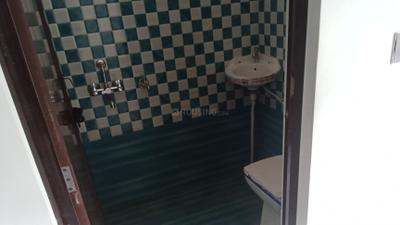 Bathroom Image of 200 Sq.ft 1 BHK Duplex for rent in Subhash Nagar Dehradun for Rs. 6000