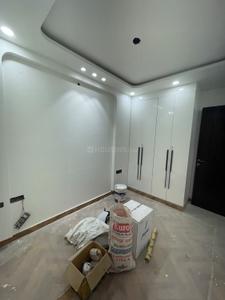 Bedroom Image of 890 Sq.ft 3 BHK Builder Floor for sale in Shalimar Bagh New Delhi for Rs. 17500000