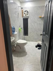 Bathroom Image of 770 Sq.ft 1.5 BHK Apartment / Flat for sale in Prateek Grand City, Siddharth Vihar Ghaziabad for Rs. 7500000