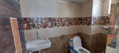 Bathroom Image of 9000 Sq.ft 10 BHK Independent House for sale in Gachibowli Hyderabad for Rs. 52000000