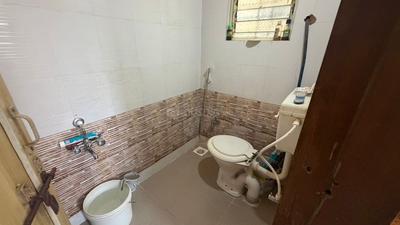 Bathroom Image of 950 Sq.ft 2 BHK Apartment / Flat for rent in Pimple Gurav Pune for Rs. 19000