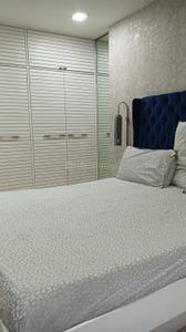 Bedroom Image of 1250 Sq.ft 2 BHK Apartment / Flat for sale in Colaba Mumbai for Rs. 66000000