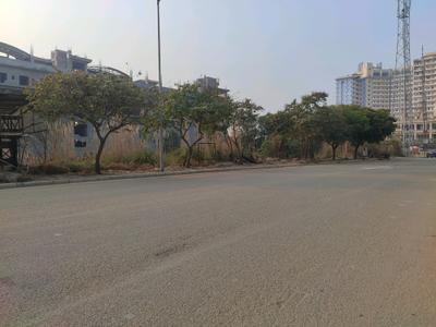 Image of 150 Sq.ft Residential Plot / Land for sale in 32nd Parkview Gaur Yamuna City, Yeida, Greater Noida for Rs. 14700000