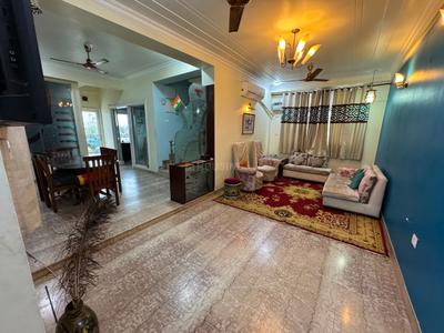 Hall Image of 3000 Sq.ft 4 BHK Penthouse for rent in Mahagun Mansion Phase 1 and 2, Indirapuram Ghaziabad for Rs. 42000