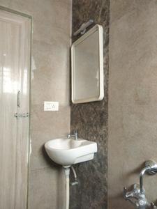 Common Bathroom Image of 1250 Sq.ft 2 BHK Apartment / Flat for rent in Akshay, Mahadevapura Bengaluru for Rs. 33000