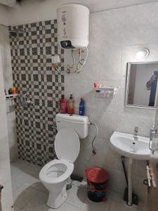 Bathroom Image of 602 Sq.ft 2 BHK Apartment / Flat for rent in Pareena Om Apartments, Sector 112 Gurgaon for Rs. 35000