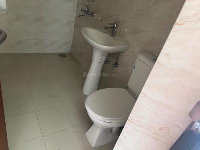 Bathroom Image of 1150 Sq.ft 2 BHK Builder Floor for rent in Modipuram Meerut for Rs. 12500