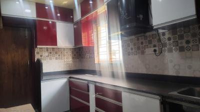 Kitchen Image of 2250 Sq.ft 4 BHK Apartment / Flat for sale in New Town Kolkata for Rs. 17000000