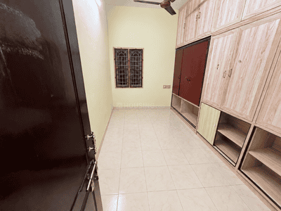 Bedroom Image of 1600 Sq.ft 2 BHK Independent House for rent in Katpadi Vellore for Rs. 20000