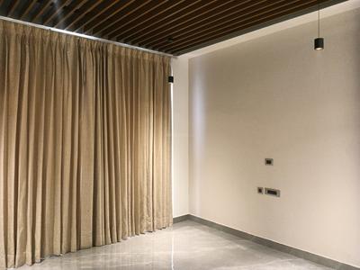 Living Room Image of 2025 Sq.ft 3 BHK Apartment / Flat for sale in Emaar Palm Heights, Sector 77 Gurgaon for Rs. 27600000