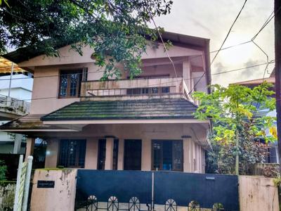 Image of 1750 Sq.ft 3 BHK Independent House for rent in Thrippunithura, Kochi for Rs. 18000
