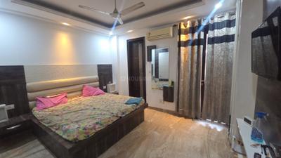 Bedroom Image of 1650 Sq.ft 3 BHK Builder Floor for sale in Patel Nagar New Delhi for Rs. 37000000