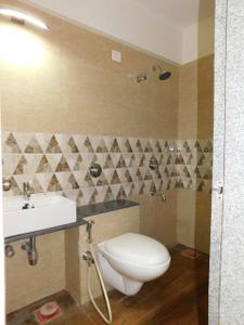 Image of 750 Sq.ft 2 BHK Apartment / Flat for sale in Balaji Enclave, Malad West, Mumbai for Rs. 18000000