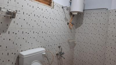 Bathroom Image of 1020 Sq.ft 2 BHK Apartment / Flat for sale in Thanisandra Bengaluru for Rs. 5500000