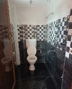 Bathroom Image of 600 Sq.ft 1 BHK Builder Floor for rent in Mangalabag Cuttack for Rs. 10000