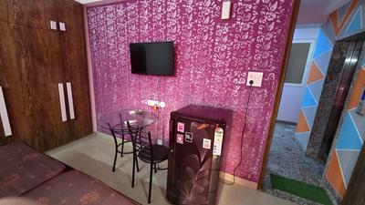 Bedroom Image of 400 Sq.ft 1 RK Builder Floor for rent in Vipul World, Sector 48 Gurgaon for Rs. 18000