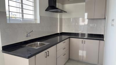 Kitchen Image of 650 Sq.ft 1 BHK Builder Floor for rent in Thanisandra Bengaluru for Rs. 23000