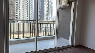 Balcony Image of 2600 Sq.ft 4 BHK Apartment / Flat for sale in Godrej Air, Sector 85 Gurgaon for Rs. 36600000
