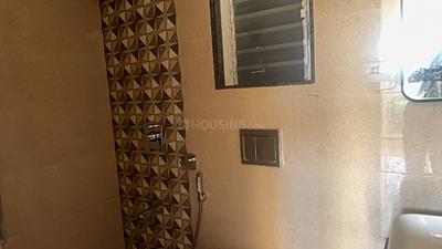 Bathroom Image of 550 Sq.ft 1 BHK Apartment / Flat for sale in Veena Senterio, Chembur Mumbai for Rs. 11500000