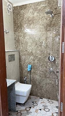 Image of 950 Sq.ft 3 BHK Builder Floor for sale in Gautam Nagar, New Delhi for Rs. 20000000