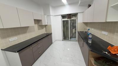 Kitchen Image of 1400 Sq.ft 3 BHK Apartment / Flat for rent in Nahar Yarrow Yucca Vinca, Powai Mumbai for Rs. 120000
