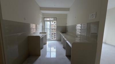 Kitchen Image of 600 Sq.ft 2 BHK Apartment / Flat for rent in Swastik Platinum, Vikhroli East Mumbai for Rs. 52000