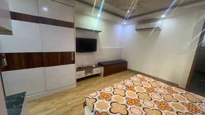 Bedroom Image of 400 Sq.ft 1 RK Independent House for rent in DLF Phase 3 Gurgaon for Rs. 20000
