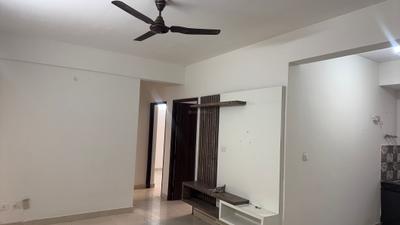 Living Room Image of 742 Sq.ft 2 BHK Apartment / Flat for rent in Signature Global Andour Heights, Sector 71 Gurgaon for Rs. 24800