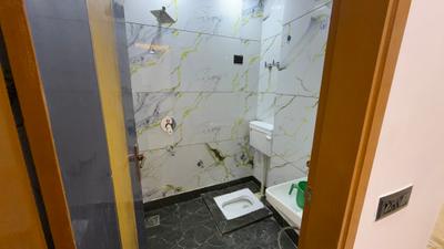 Image of 950 Sq.ft 3 BHK Builder Floor for sale in Govindpuri, New Delhi for Rs. 5000000
