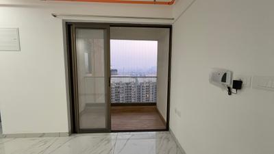 Living Room Image of 800 Sq.ft 2 BHK Apartment / Flat for rent in Raymond Realty Ten X Habitat, Thane West Thane for Rs. 43000