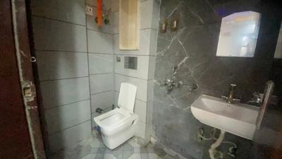 Image of 1000 Sq.ft 3 BHK Builder Floor for rent in Dwarka Mor, New Delhi for Rs. 28000