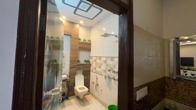 Image of 1035 Sq.ft 10 BHK Independent House for sale in Mundka, New Delhi for Rs. 16500000