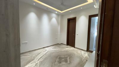 Bedroom Image of 1350 Sq.ft 3 BHK Builder Floor for sale in Janakpuri New Delhi for Rs. 42500000