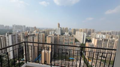 Balcony Image of 1200 Sq.ft 3 BHK Apartment / Flat for rent in Amrapali Crystal Homes Phase 1, Sector 76 Noida for Rs. 36000