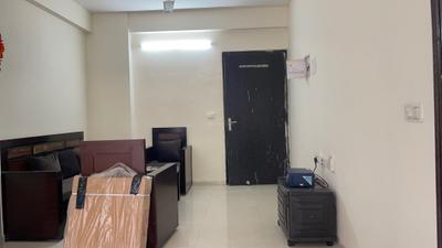 Living Room Image of 500 Sq.ft 1 BHK Apartment / Flat for sale in Signature Global Grand IVA, Sector 103 Gurgaon for Rs. 4400000