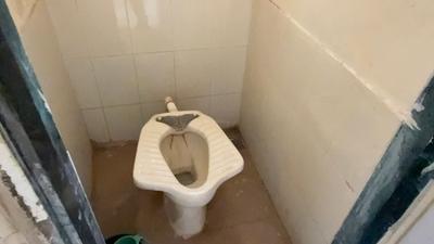 Bathroom Image of 765 Sq.ft 1 BHK Apartment / Flat for rent in Shree Nand City, New Maninagar Ahmedabad for Rs. 8000