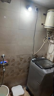 Bathroom Image of 500 Sq.ft 1 BHK Independent House for rent in New Rani Bagh Indore for Rs. 12000