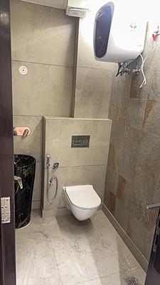 Image of 960 Sq.ft 3 BHK Builder Floor for sale in  Maurya Enclave, Pitampura, New Delhi for Rs. 18000000