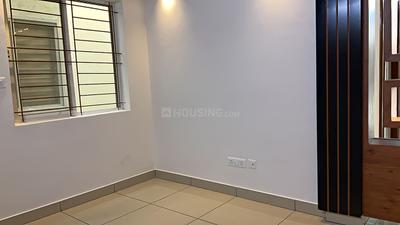 Living Room Image of 911 Sq.ft 2 BHK Apartment / Flat for sale in Signature Crest, Gunjur Bengaluru for Rs. 6400000