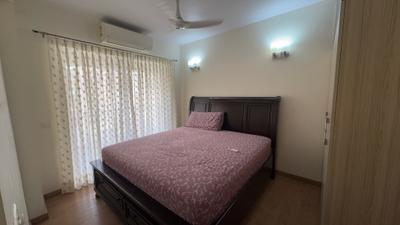Bedroom Image of 1500 Sq.ft 3 BHK Apartment / Flat for rent in Emaar Palm Gardens, Sector 83 Gurgaon for Rs. 45000