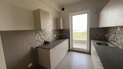 Kitchen Image of 1700 Sq.ft 3 BHK Apartment / Flat for sale in Silverglades The Melia, Sector 35 Sohna for Rs. 14500000