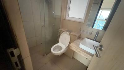 Image of 1000 Sq.ft 2 BHK Apartment / Flat for sale in L And T Emerald Isle, Powai, Mumbai for Rs. 22000000