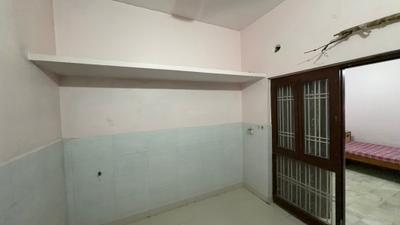 Bedroom Image of 1250 Sq.ft 2.5 BHK Builder Floor for rent in Sikandra Agra for Rs. 17000
