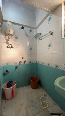 Bathroom Image of 525 Sq.ft 1 BHK Apartment / Flat for sale in Dahisar East Mumbai for Rs. 9100000
